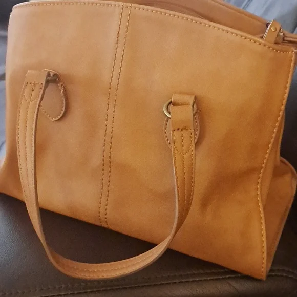 Universal Thread Goods & Co. Tan bag. - Picture 1 of 3